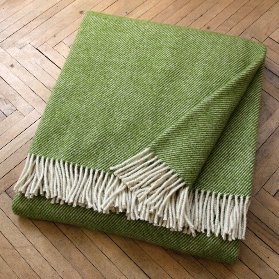 Sheep wool blanket - light green