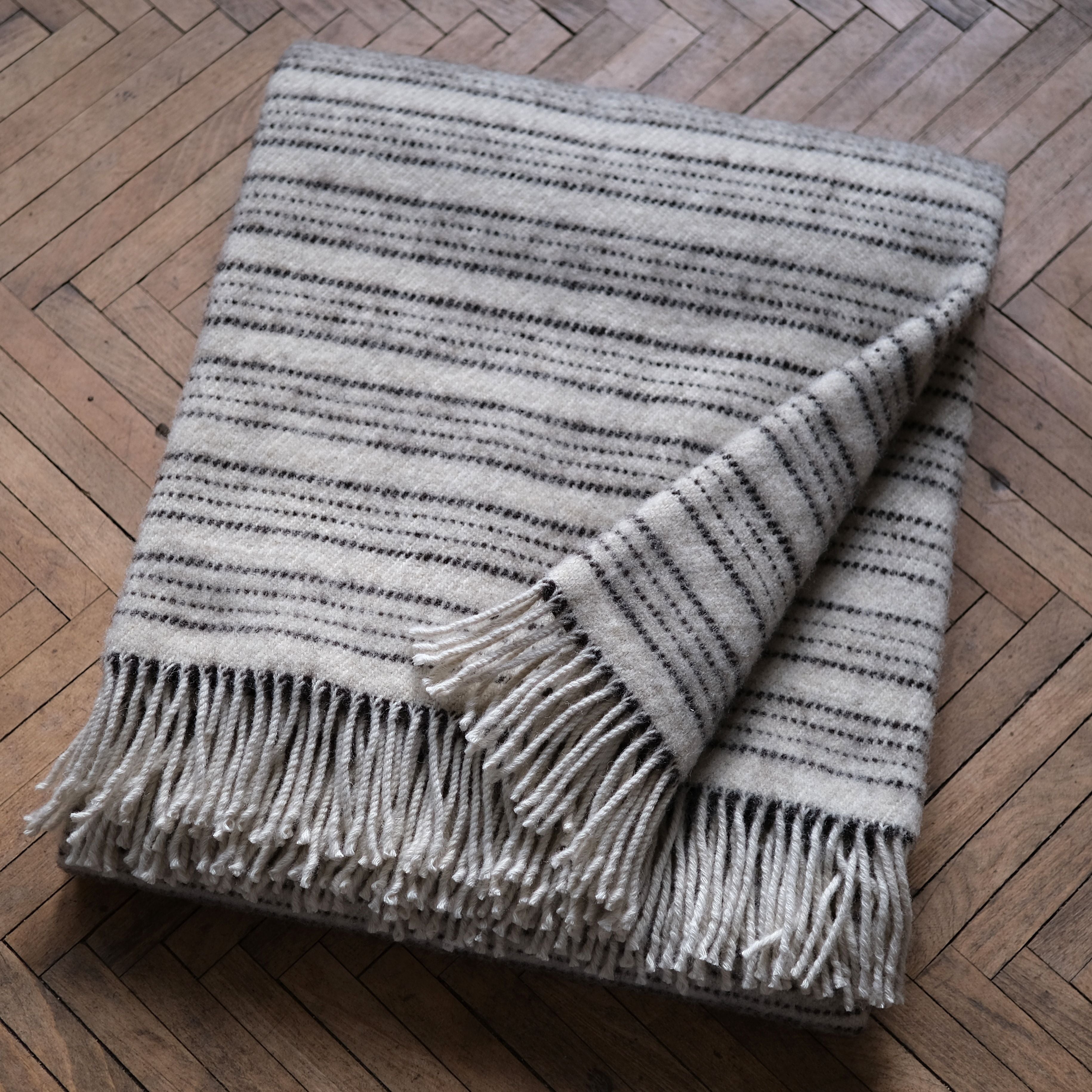 Sheep's wool blanket - striped sable