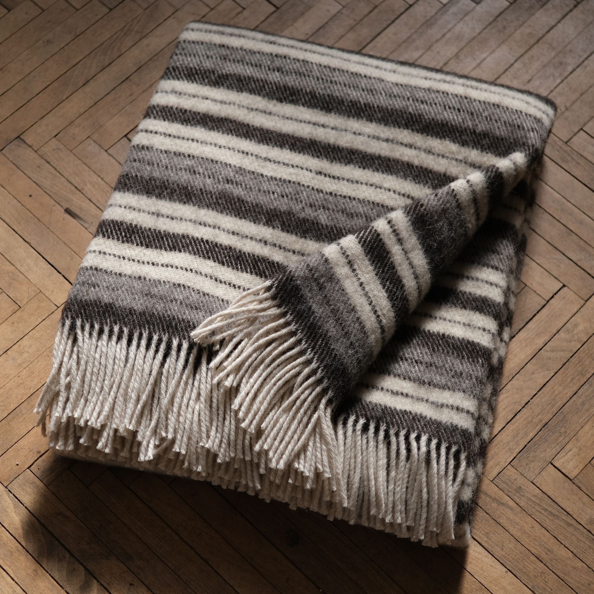 Sheep's wool blanket - striped gray